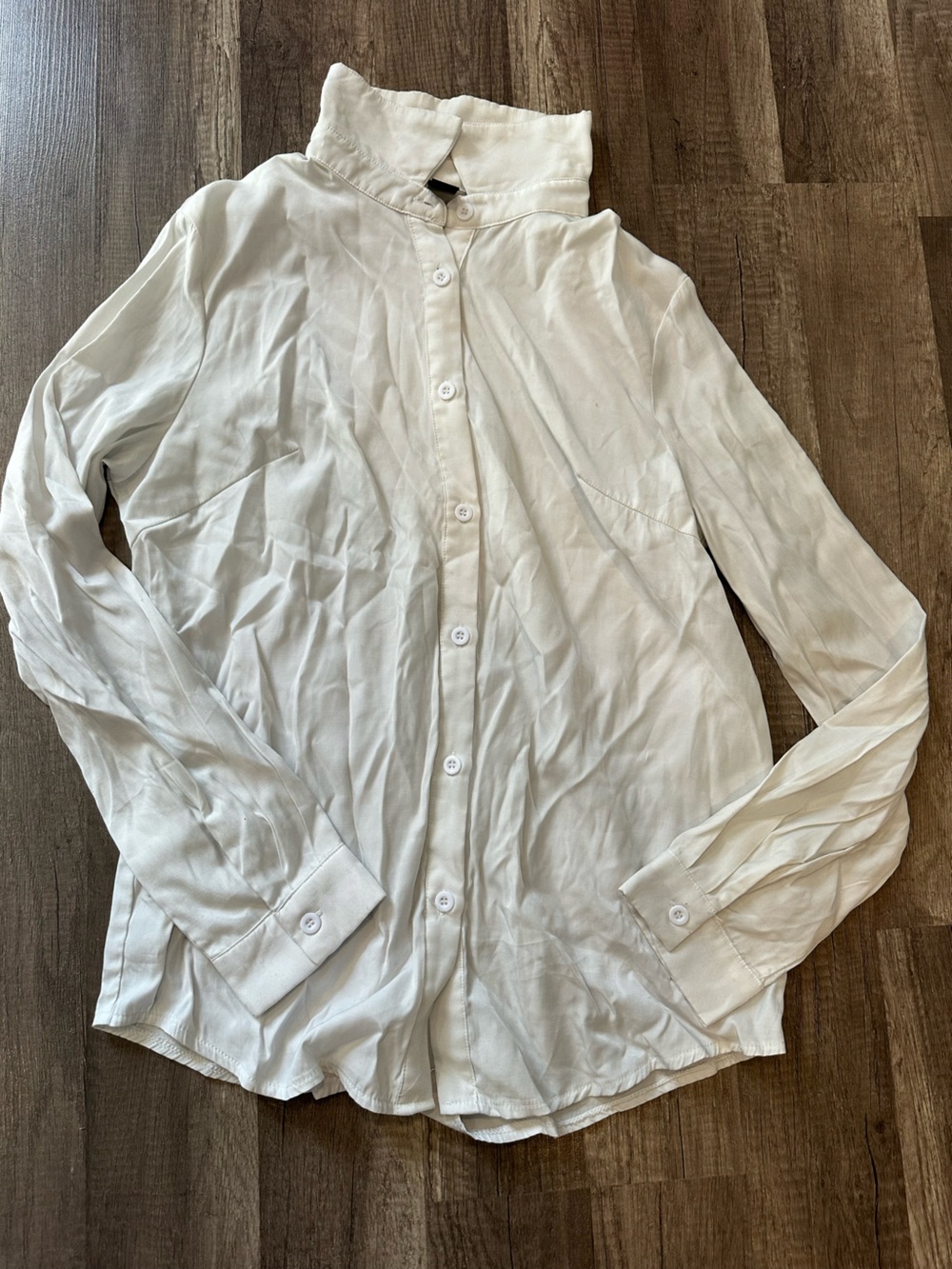 SHEIN Men's Ivory Long-Sleeve Button-Down Shirt
